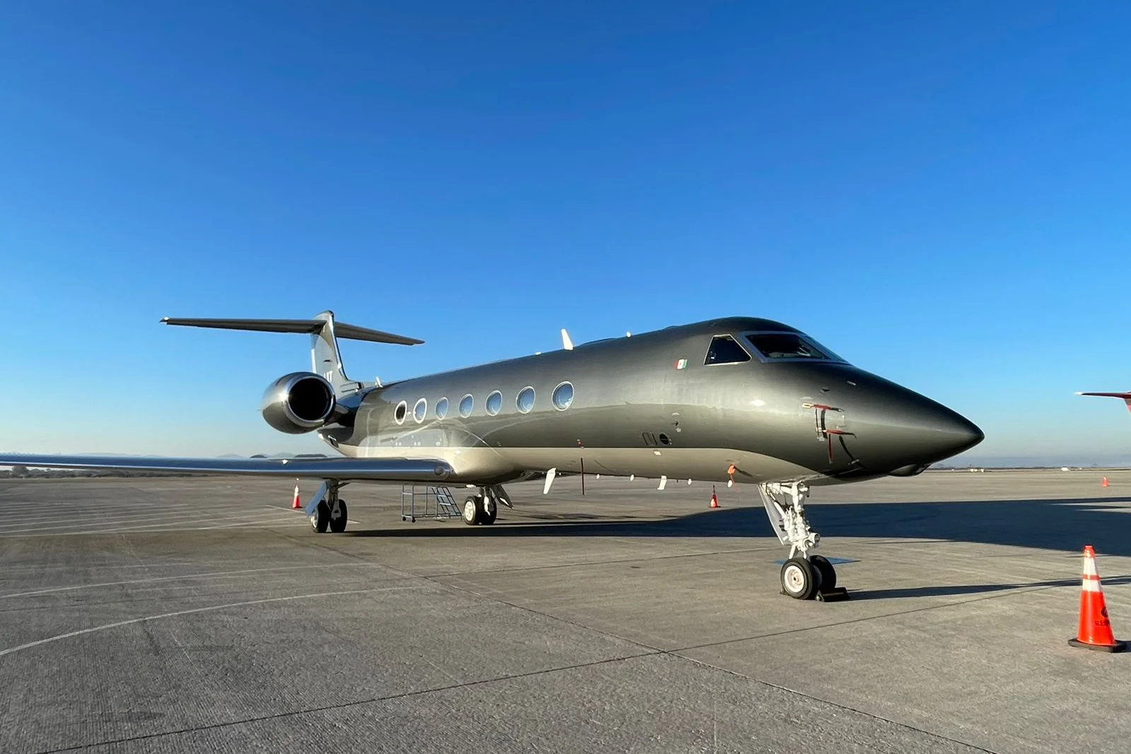 Gulfstream G550 - Exterior