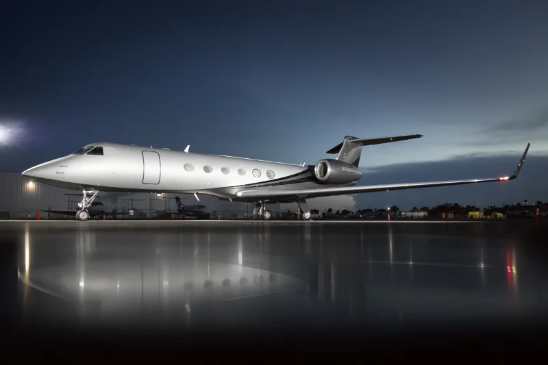 Gulfstream V - Exterior